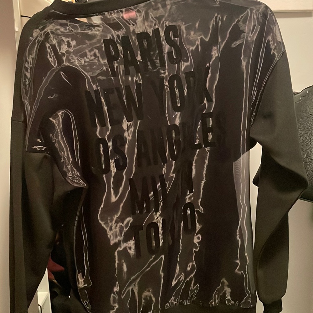 New never worn but dry cleaned fashion nova sweater